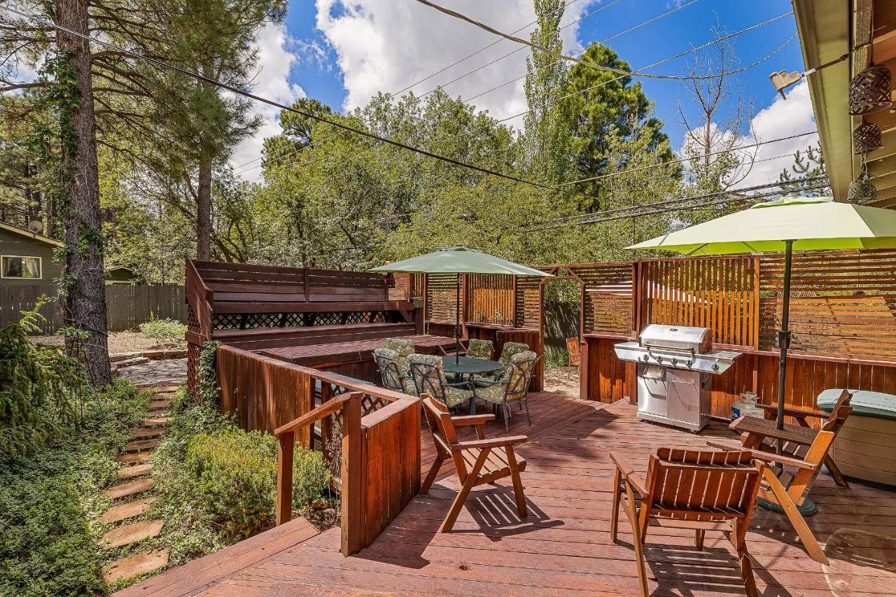 Captivating Continental Country Club Retreat With 4 Bdr And Spacious Deck! Flagstaff Buitenkant foto