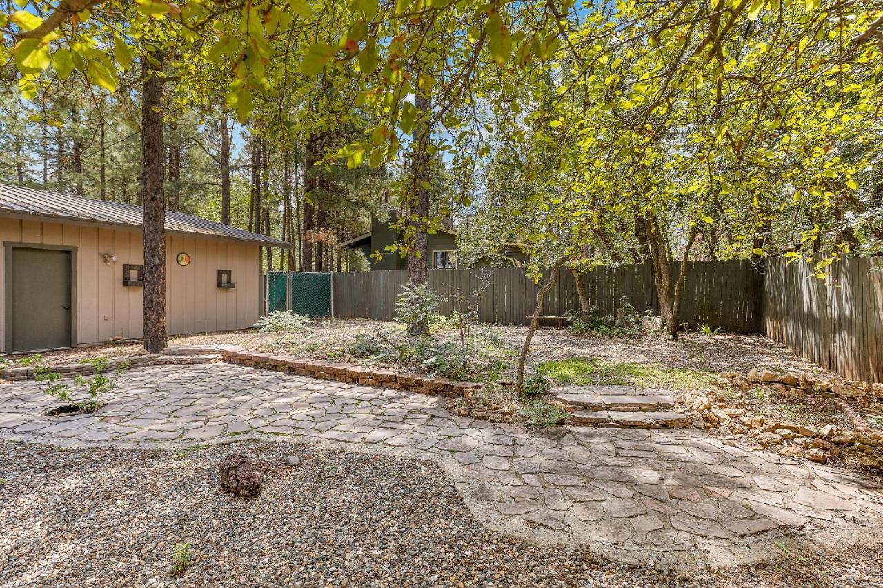 Captivating Continental Country Club Retreat With 4 Bdr And Spacious Deck! Flagstaff Buitenkant foto