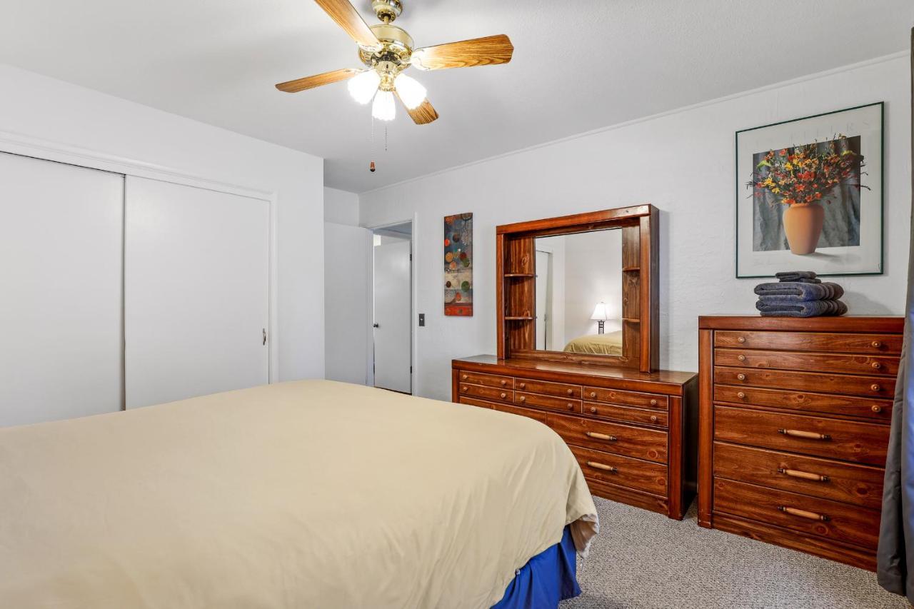 Captivating Continental Country Club Retreat With 4 Bdr And Spacious Deck! Flagstaff Buitenkant foto